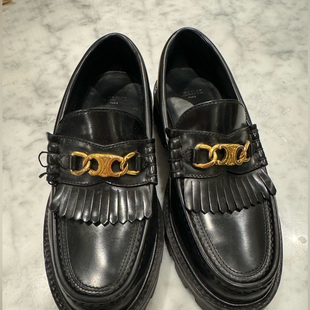 CELINE Margaret loafer with Triomphe chain in black, sz 36